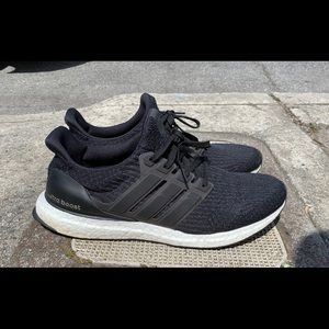 Adidas Ultra Boost Men’s Size 11.5